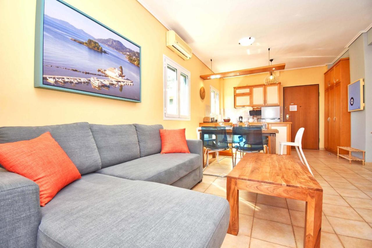Apartamento Pebbles And Sea At Barbati With Shared Pool Exterior foto